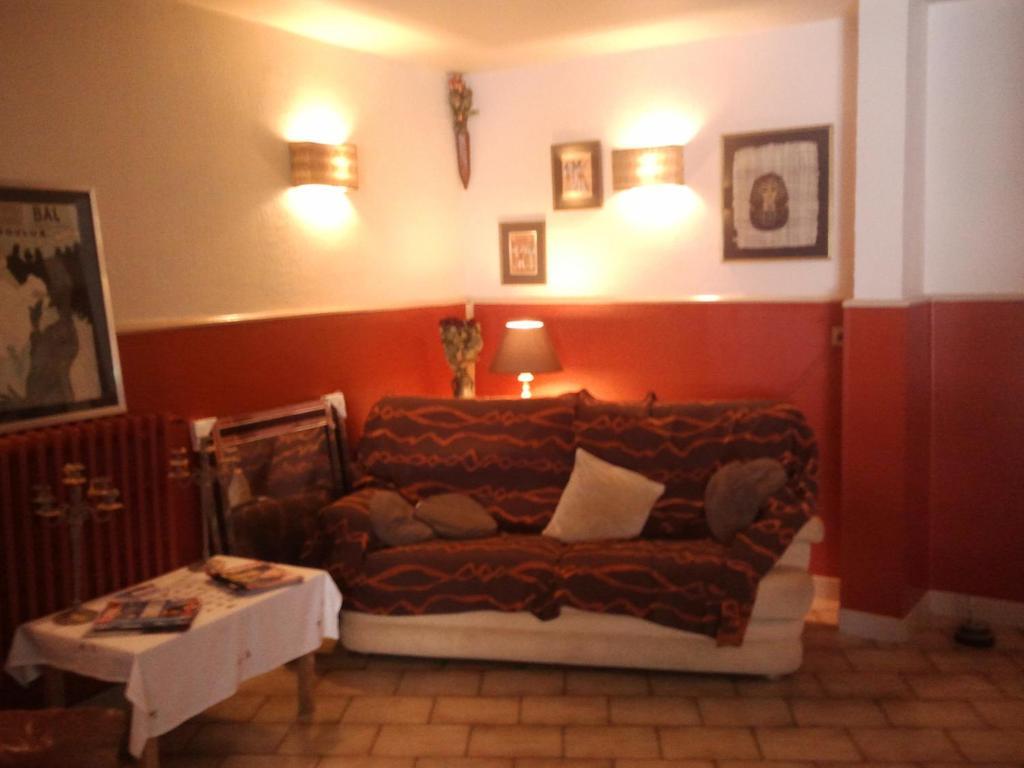 Hotel Du Chateau Chateau-Arnoux-Saint-Auban Exterior foto